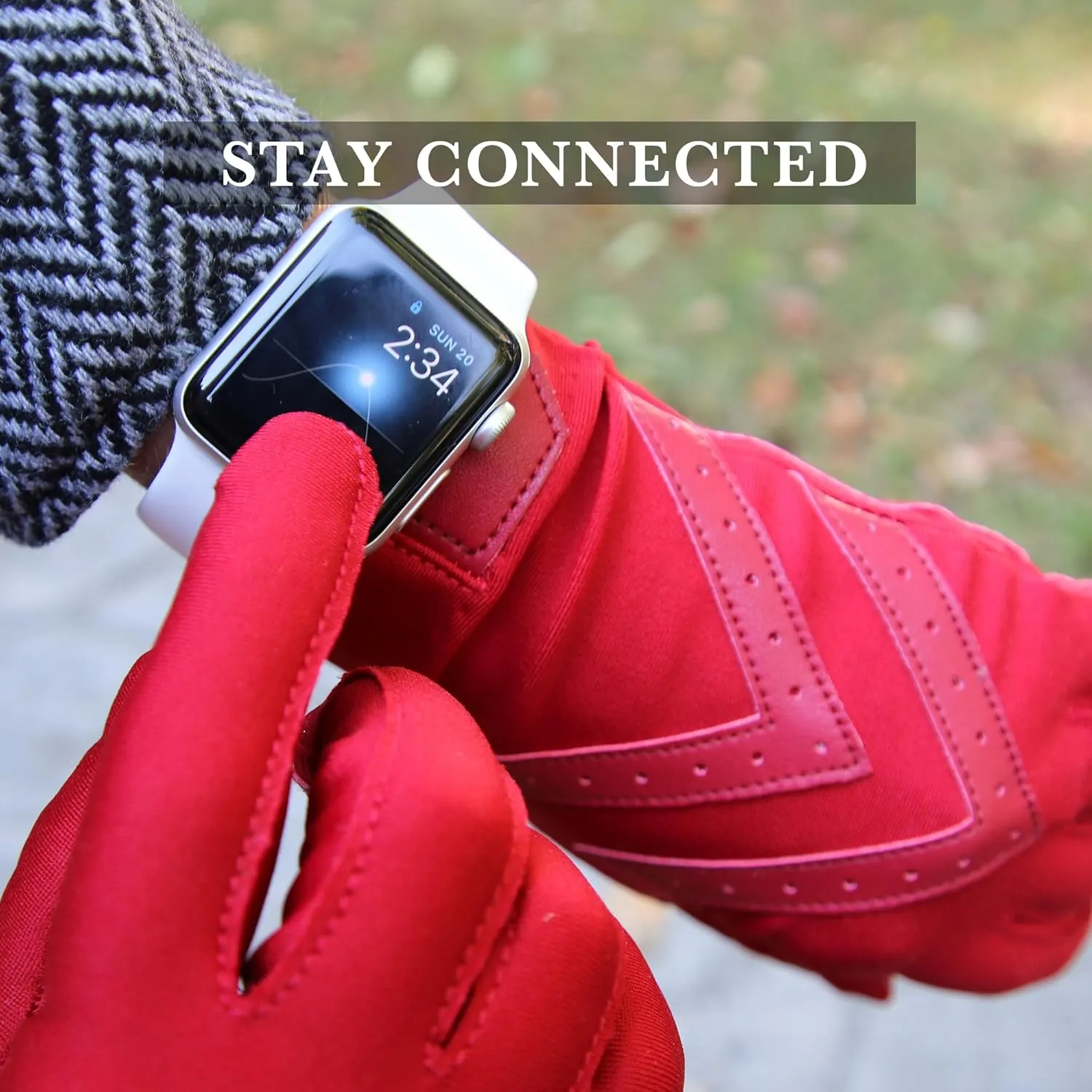 isotoner womens Spandex Shortie Touchscreen Gloves - Waterproof Winter Gloves