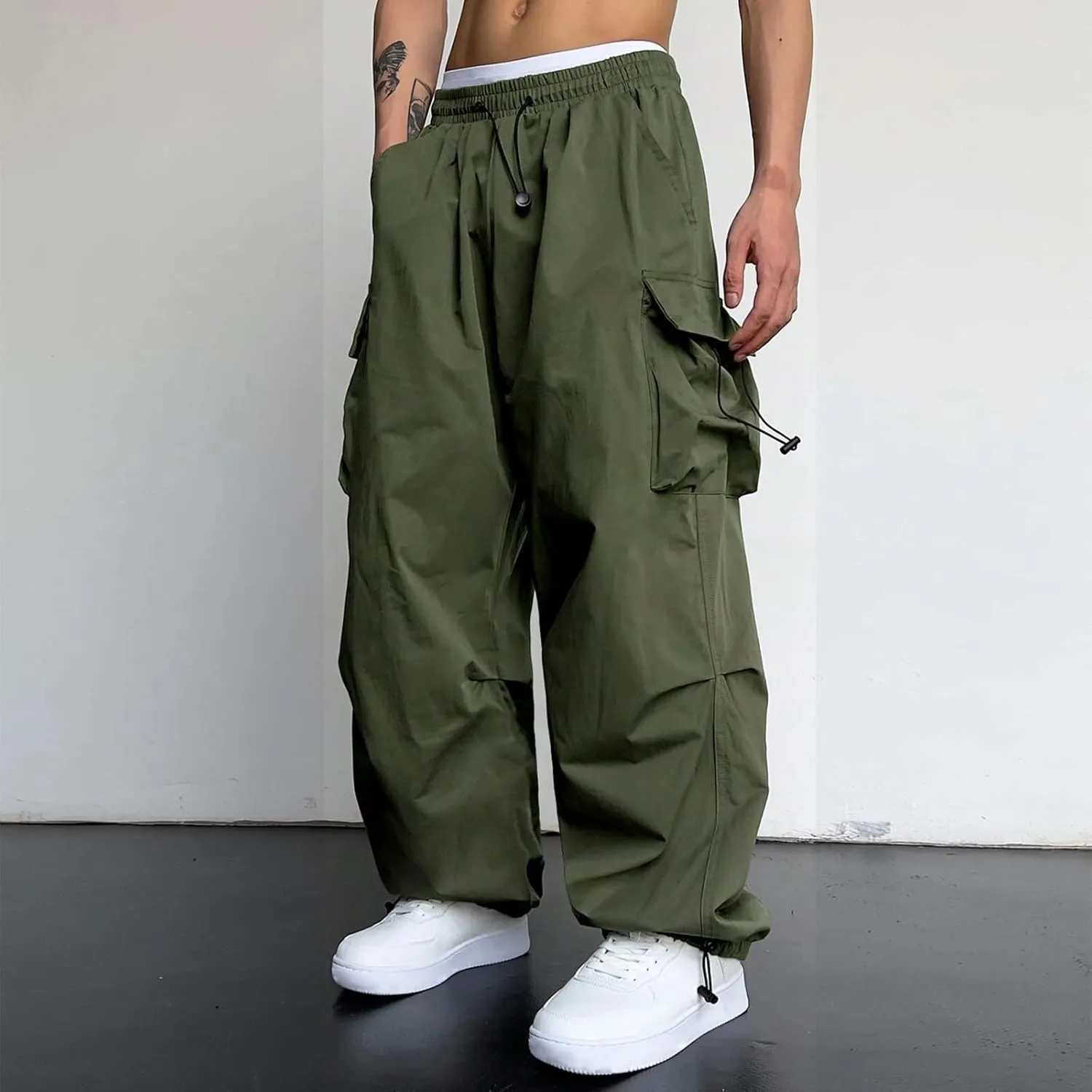 Mens Baggy Cargo Pants Trendy Casual Parachute Pants Loose Fit Harem Joggers for Streetwear Y2k Clothes with Pockets
