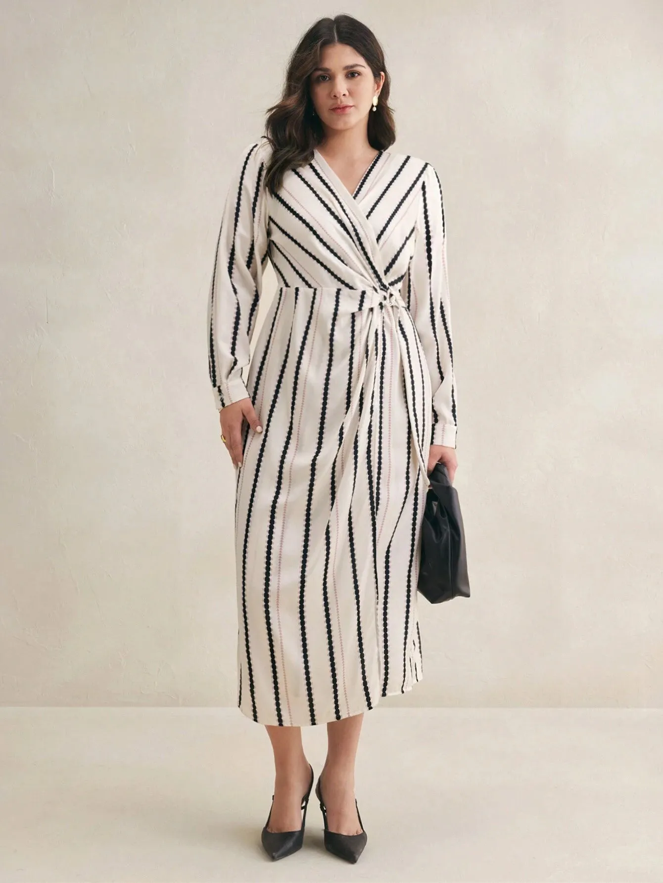 Vestido Casual Com Estampa Listrada- Mariela