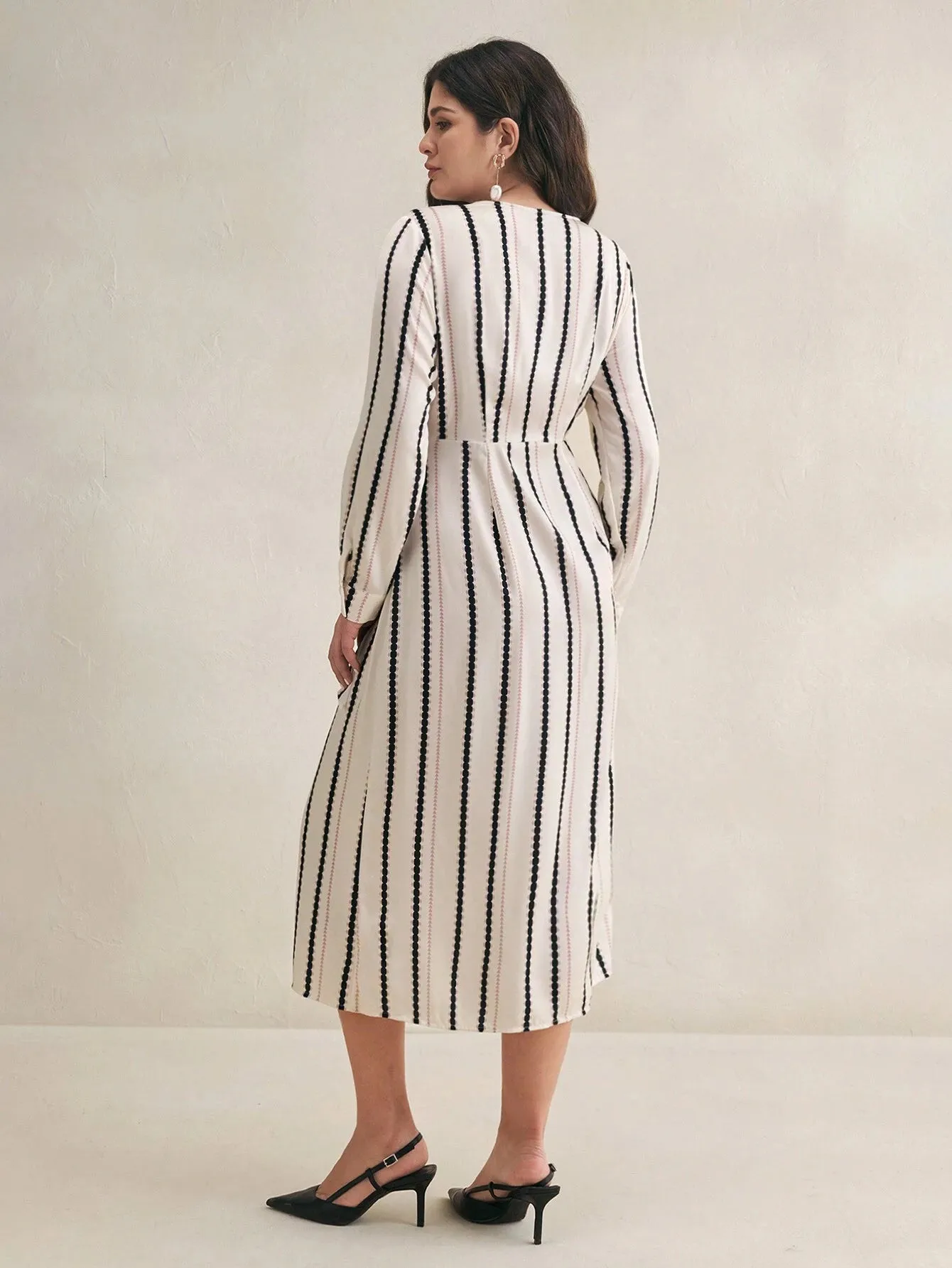 Vestido Casual Com Estampa Listrada- Mariela