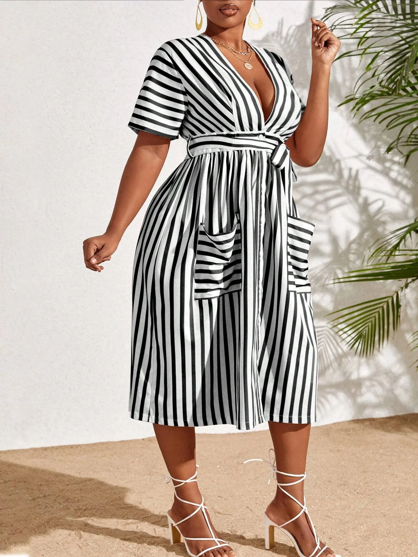 Vestido Casual Listrado Floral com Decote em V Com Bolso - Cisa