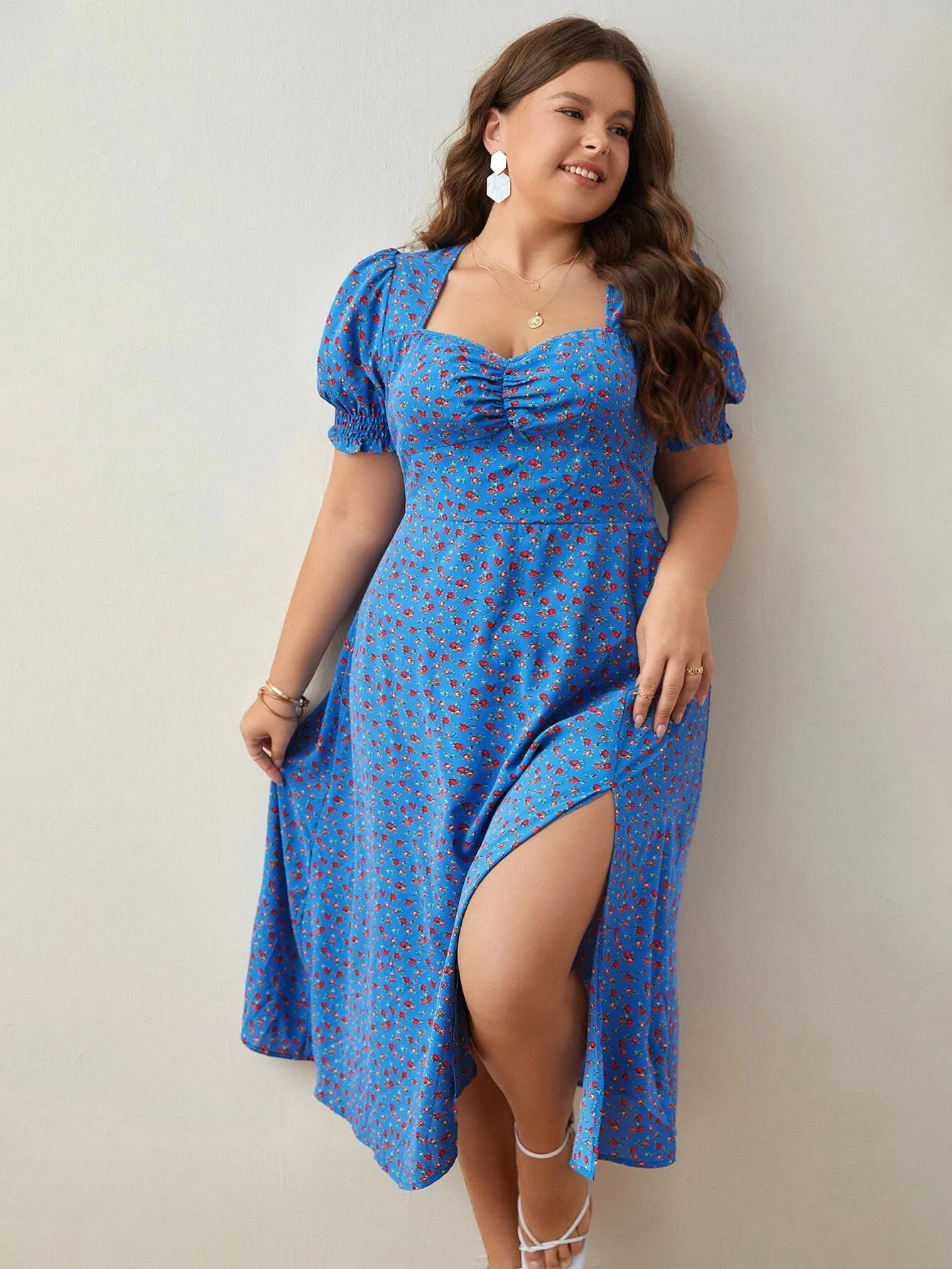 Vestido Florido Com Busto Franzido De Fenda - Caroline